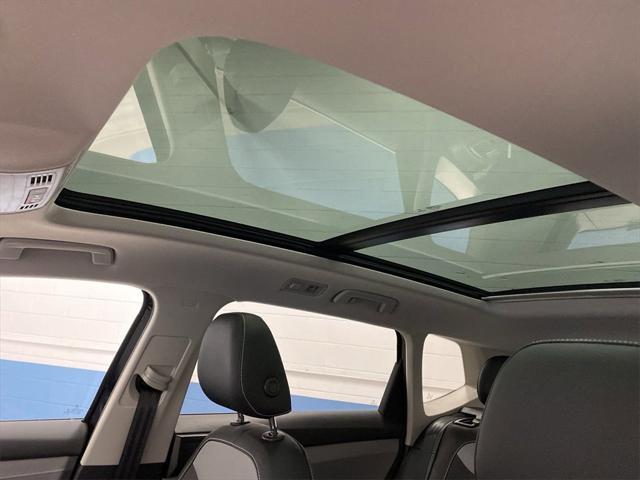 used 2022 Volkswagen Taos car