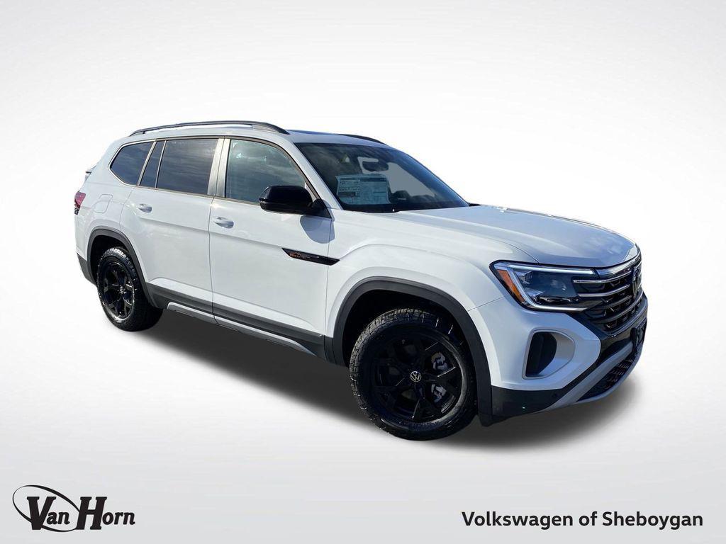 new 2025 Volkswagen Atlas car, priced at $40,800