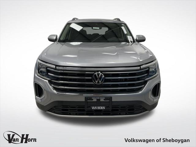 used 2024 Volkswagen Atlas car, priced at $34,995