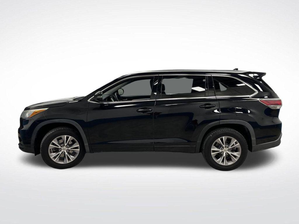 used 2015 Toyota Highlander car, priced at $18,496