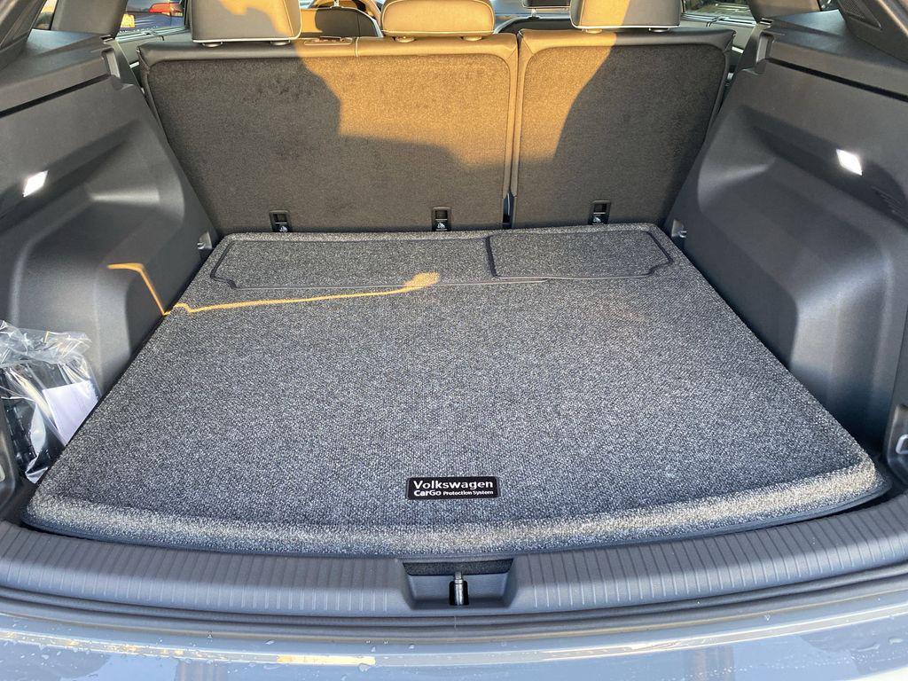 new 2026 Volkswagen Atlas Cross Sport car, priced at $53,392