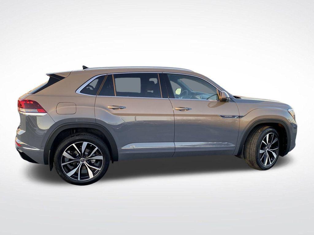 new 2026 Volkswagen Atlas Cross Sport car, priced at $53,392