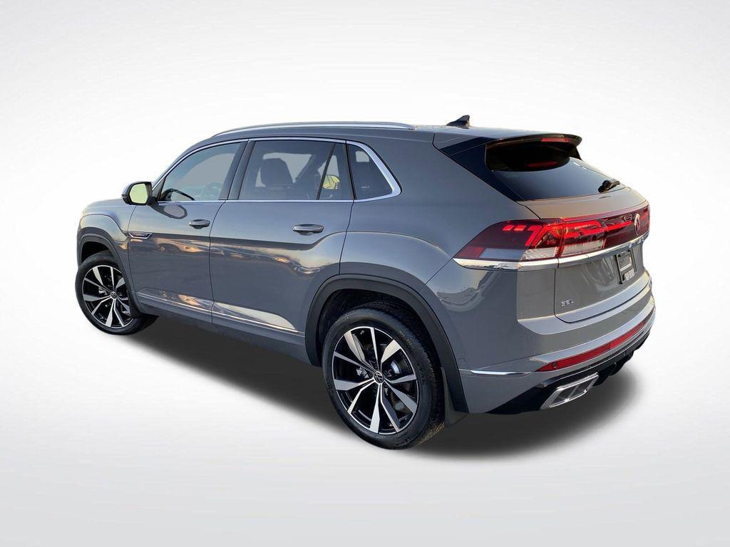 new 2026 Volkswagen Atlas Cross Sport car, priced at $53,392