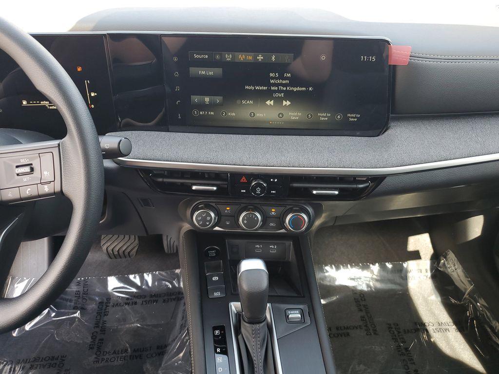 new 2025 Nissan Kicks car, priced at $25,300