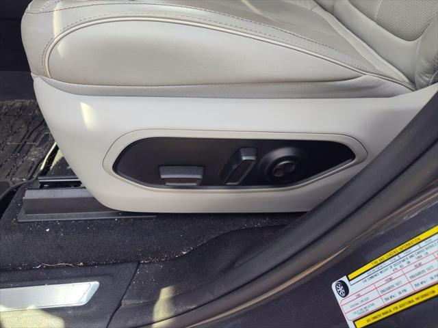 used 2022 Jeep Grand Cherokee car, priced at $33,984