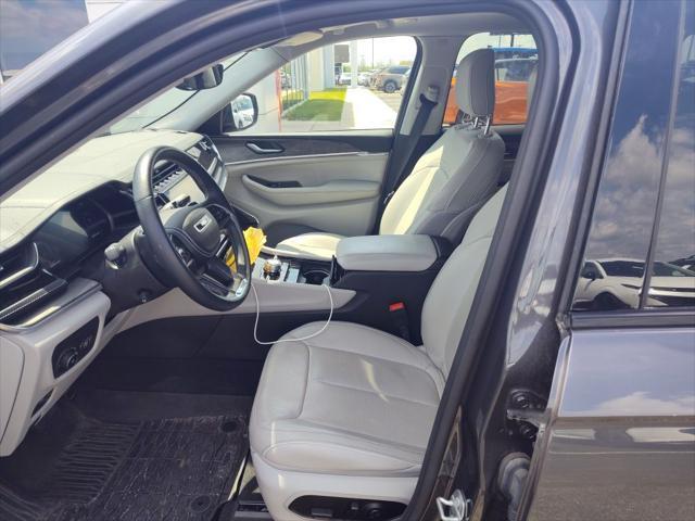 used 2022 Jeep Grand Cherokee car, priced at $33,984