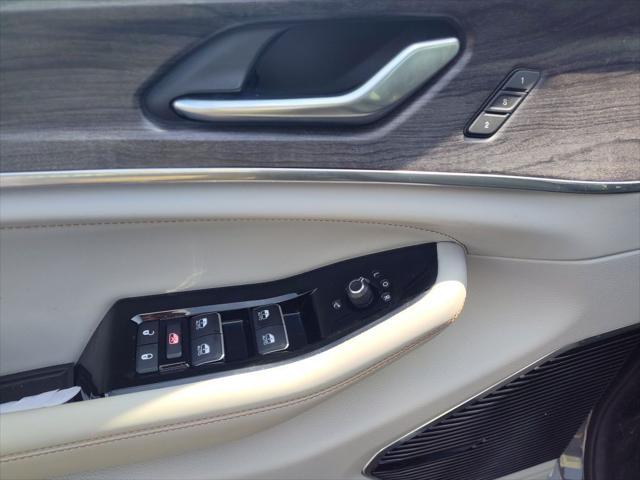 used 2022 Jeep Grand Cherokee car, priced at $33,984