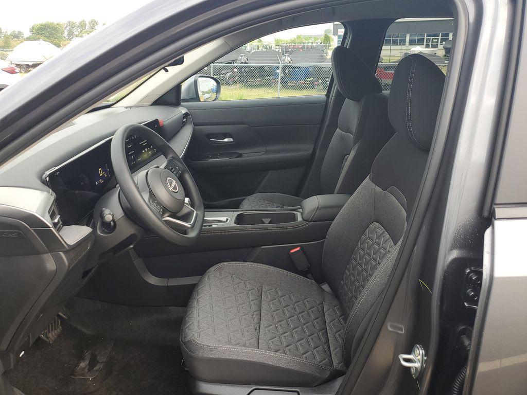 new 2025 Nissan Kicks car, priced at $25,300