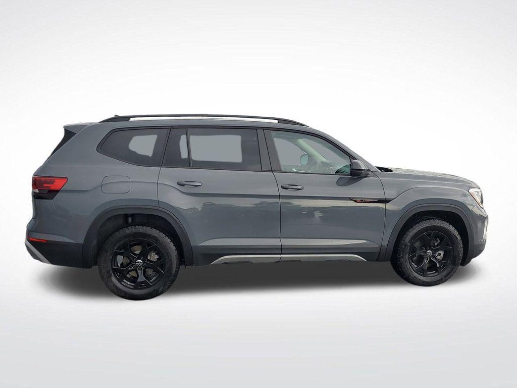 new 2025 Volkswagen Atlas car, priced at $41,987