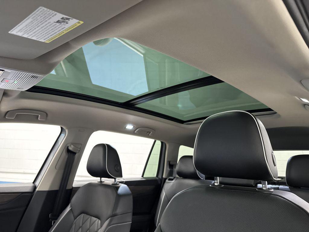 used 2024 Volkswagen Atlas car, priced at $38,223