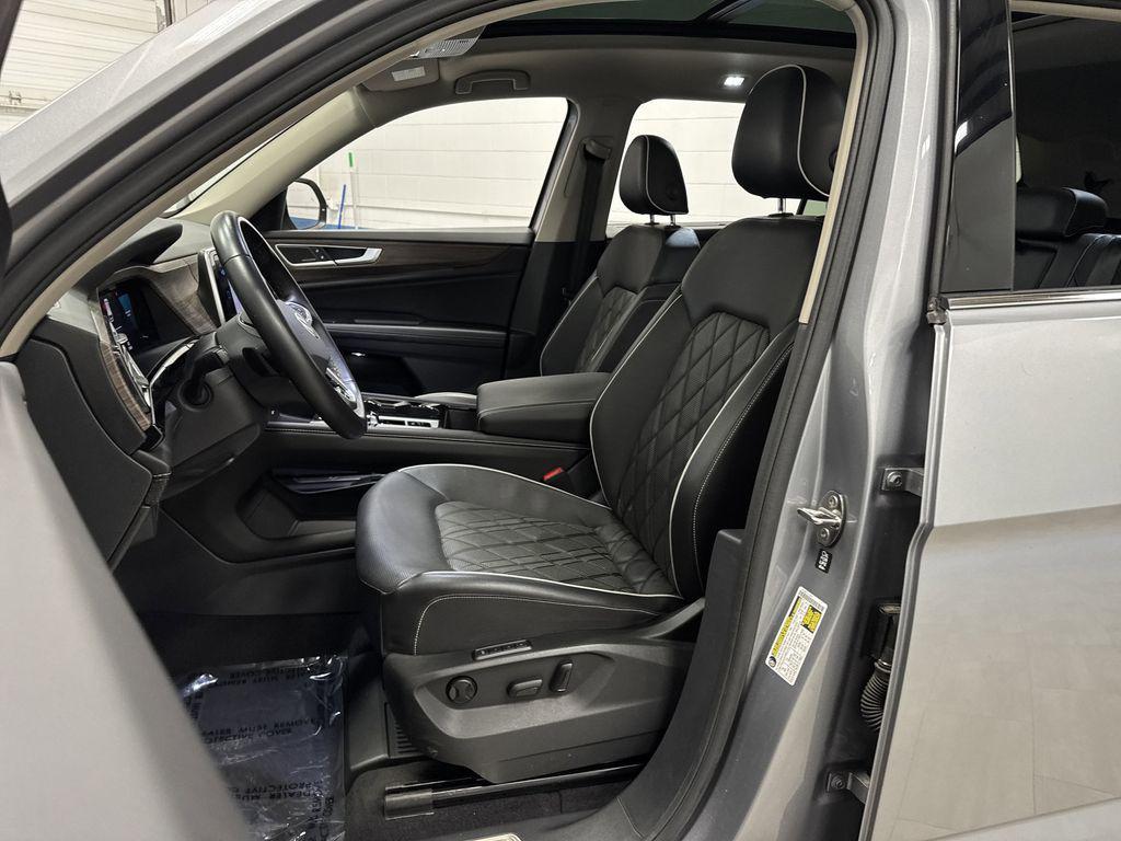 used 2024 Volkswagen Atlas car, priced at $38,223