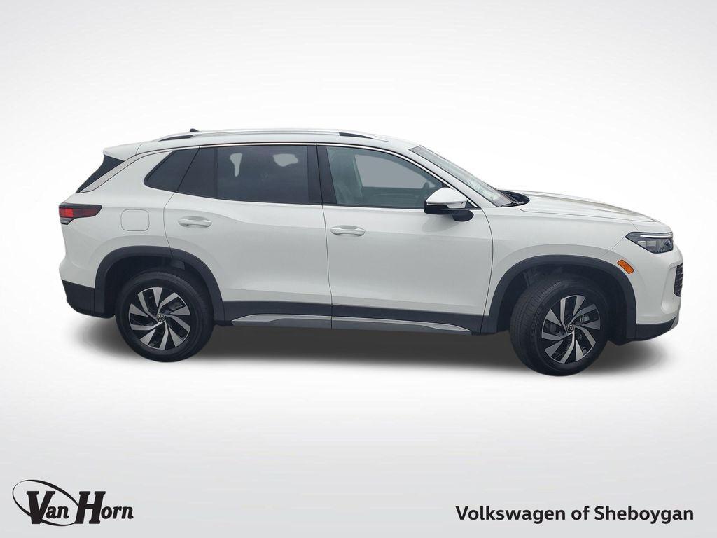 new 2025 Volkswagen Tiguan car, priced at $31,148
