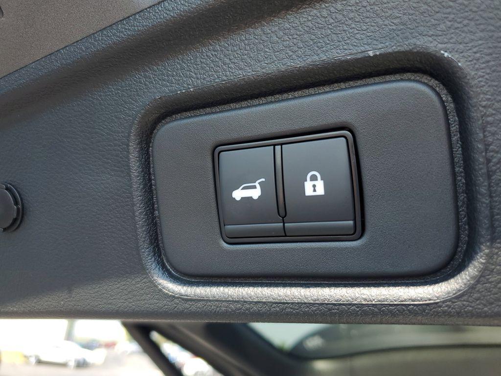 new 2025 Nissan Pathfinder car, priced at $39,321