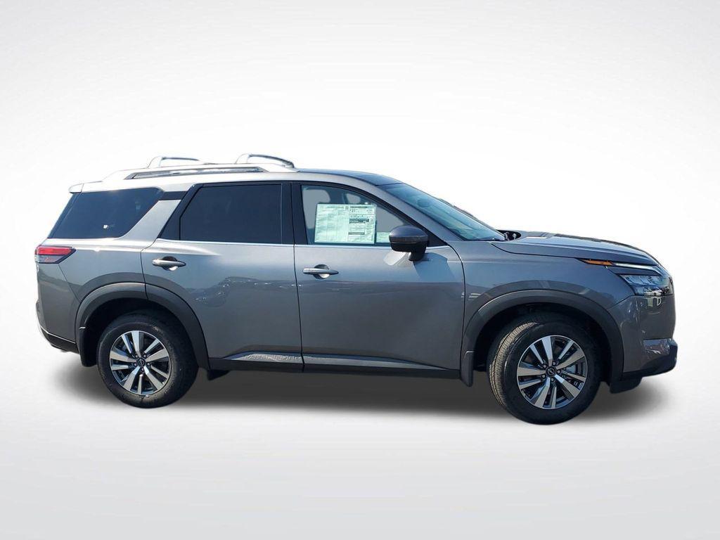 new 2025 Nissan Pathfinder car, priced at $39,321