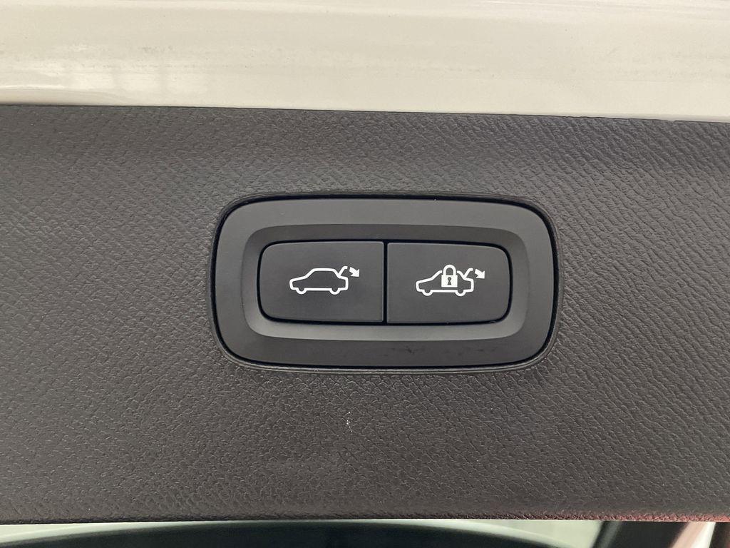 used 2021 Volvo XC90 Recharge Plug-In Hybrid car, priced at $37,658