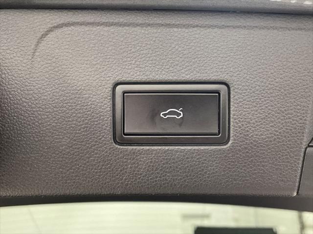 used 2018 Volkswagen Atlas car, priced at $23,211