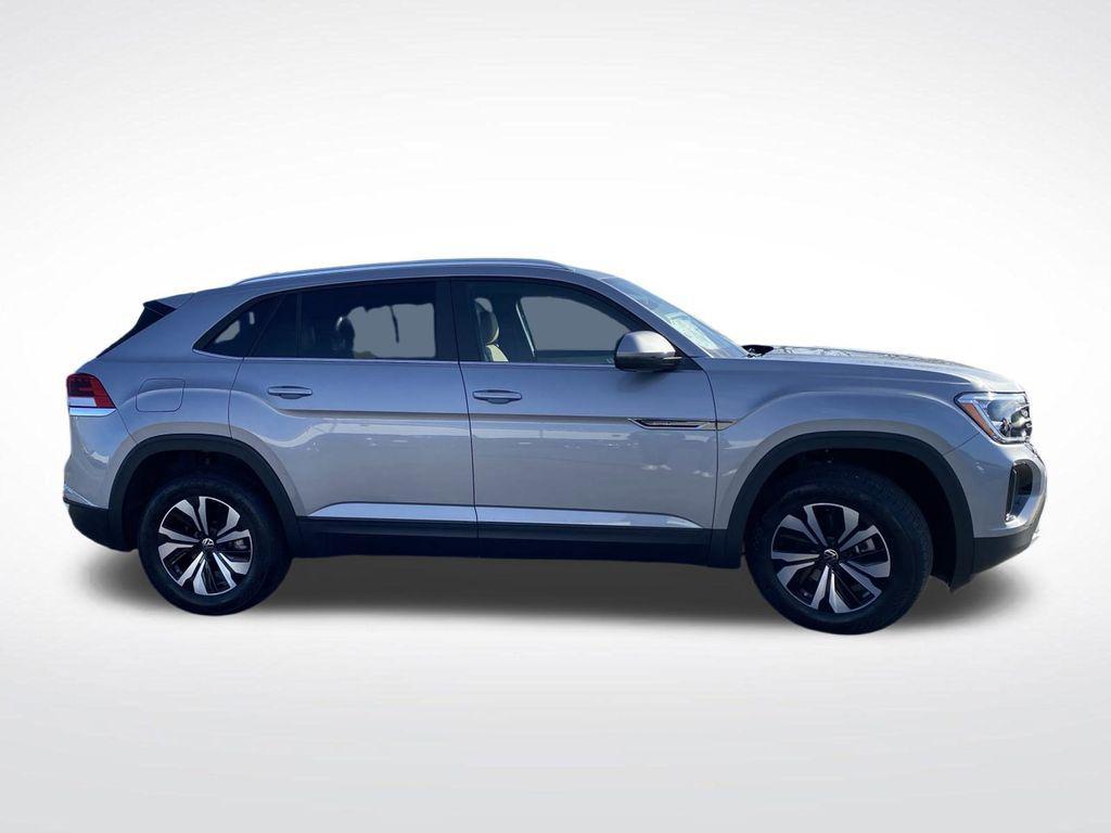 new 2026 Volkswagen Atlas Cross Sport car, priced at $39,963
