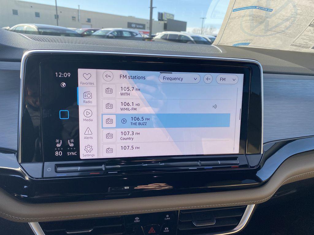 new 2026 Volkswagen Atlas Cross Sport car, priced at $39,963