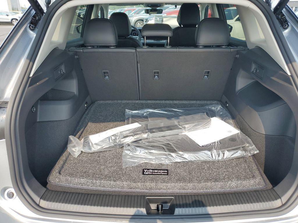 new 2025 Volkswagen Tiguan car, priced at $33,957