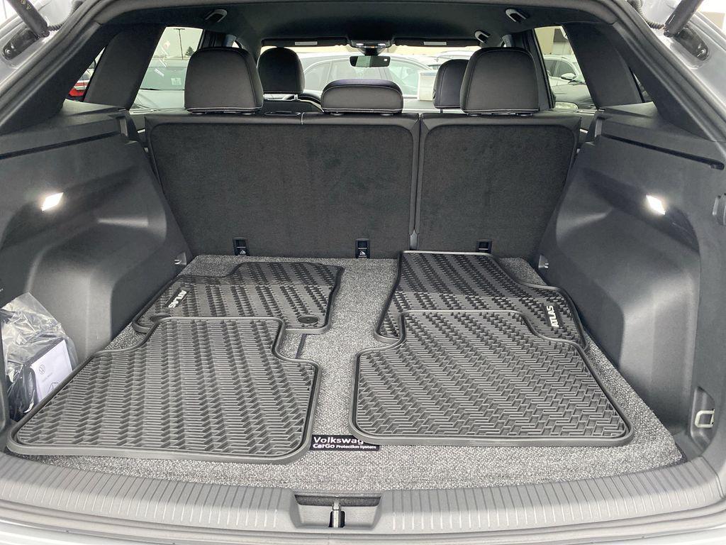 new 2025 Volkswagen Atlas Cross Sport car, priced at $40,276