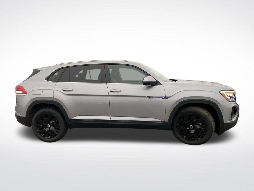 new 2025 Volkswagen Atlas Cross Sport car, priced at $40,276