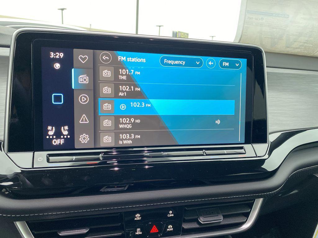 new 2025 Volkswagen Atlas Cross Sport car, priced at $40,276