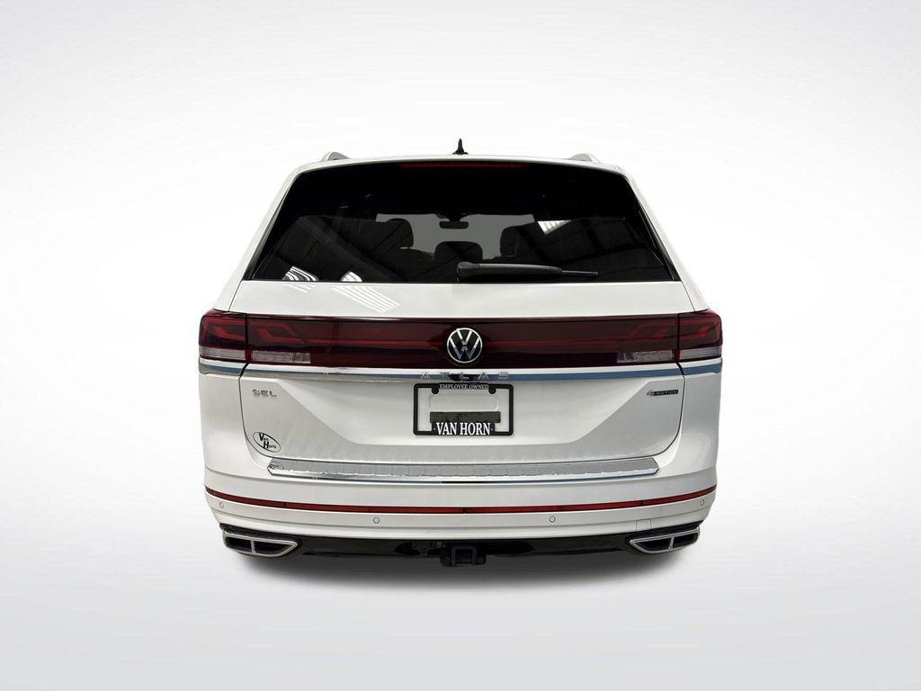 used 2024 Volkswagen Atlas car, priced at $35,841