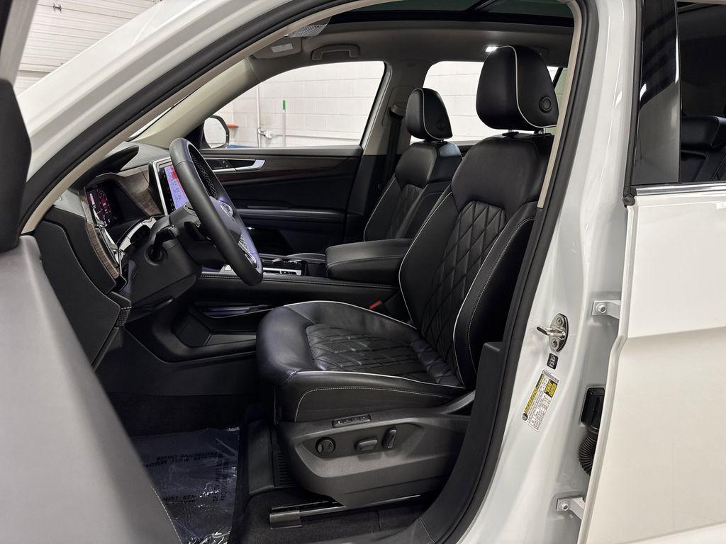 used 2024 Volkswagen Atlas car, priced at $35,841