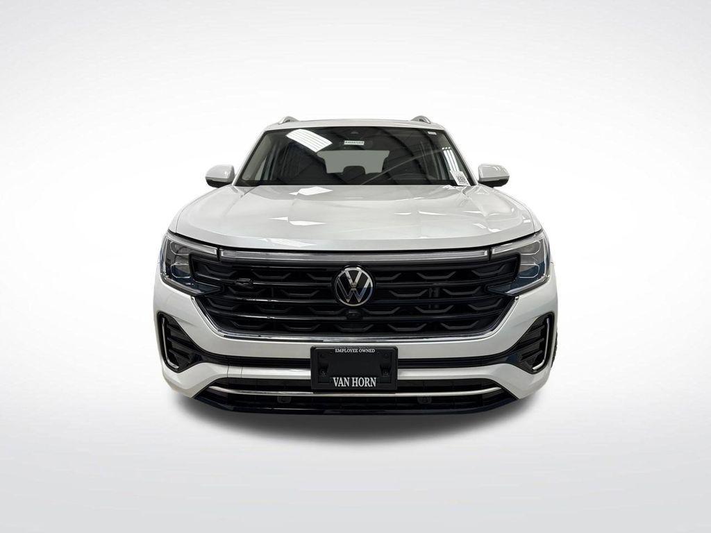 used 2024 Volkswagen Atlas car, priced at $35,841