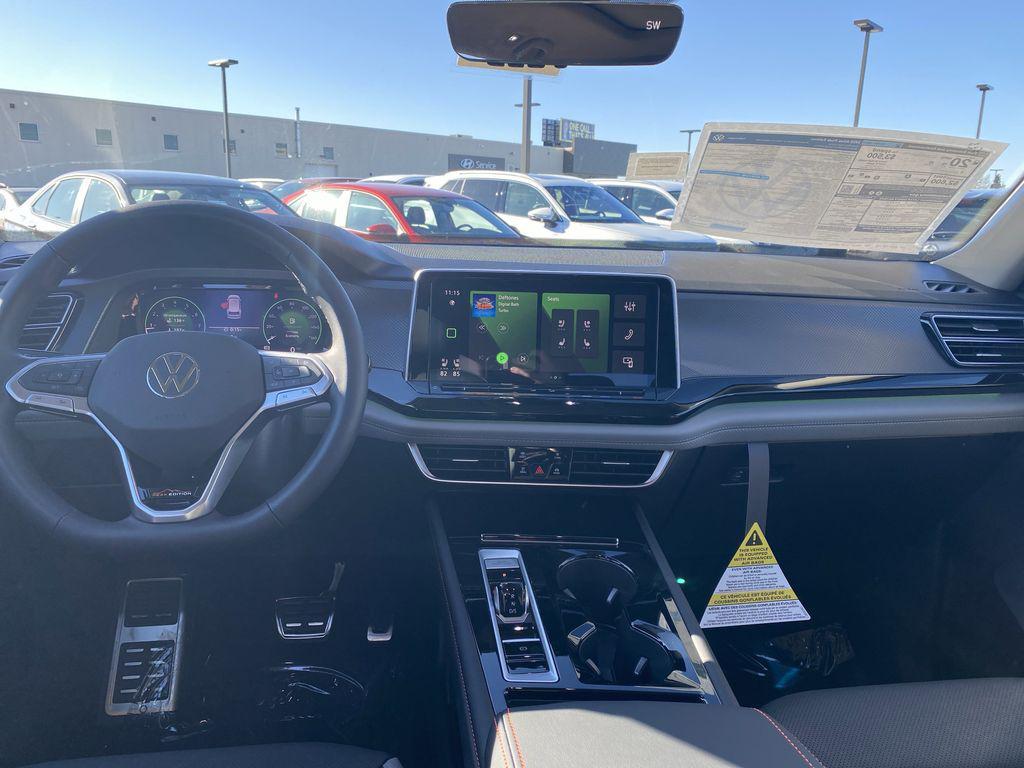 new 2025 Volkswagen Atlas car, priced at $40,800