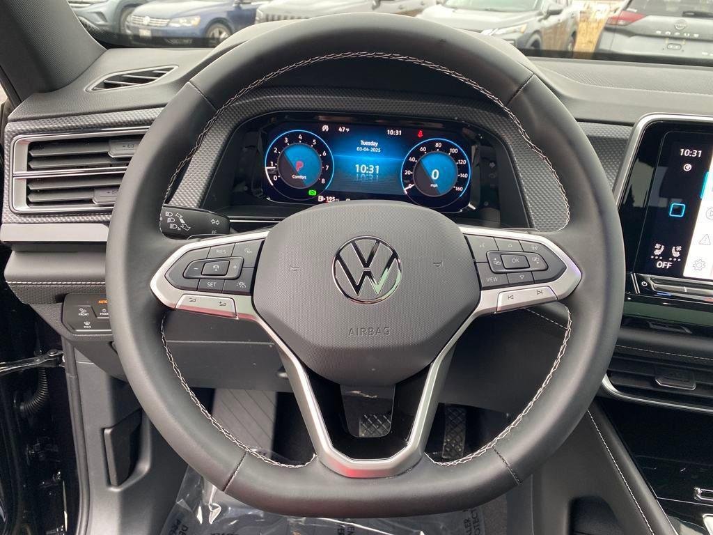 new 2025 Volkswagen Atlas Cross Sport car, priced at $45,301