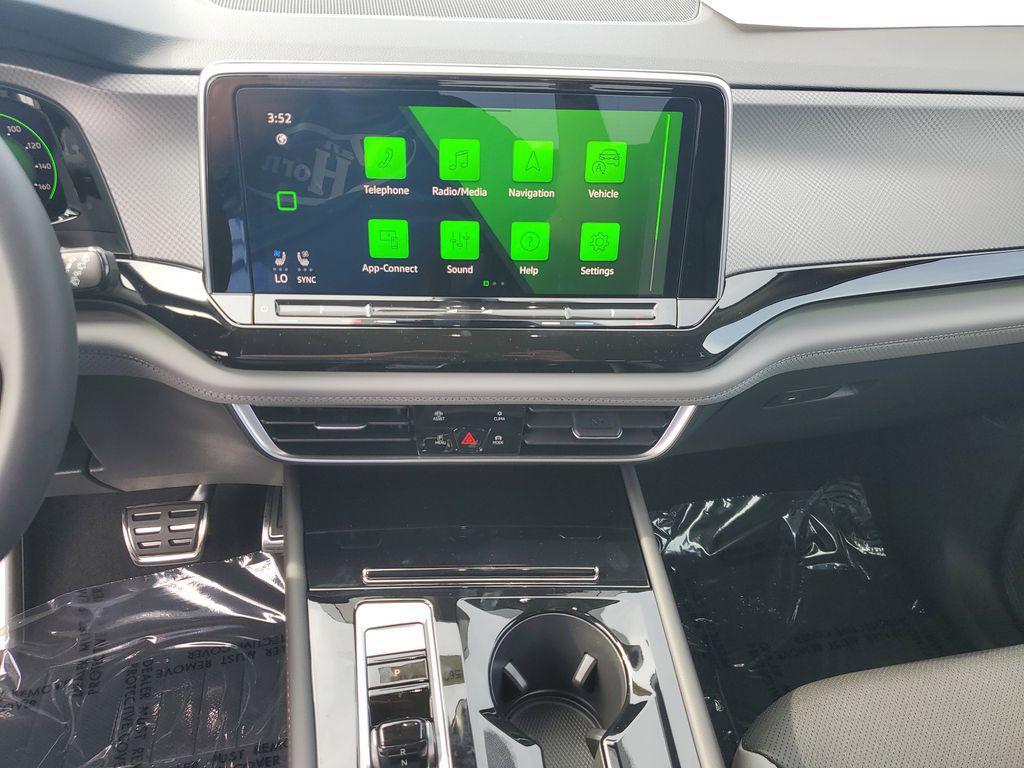 new 2025 Volkswagen Atlas car, priced at $47,611