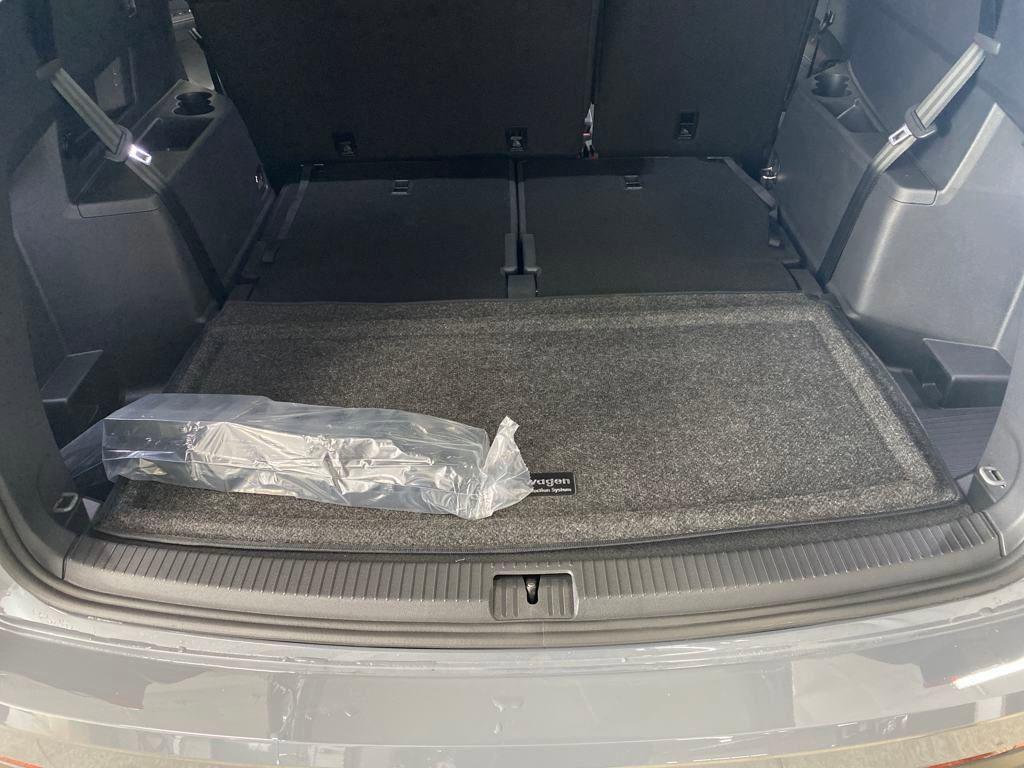 new 2025 Volkswagen Atlas car, priced at $45,714