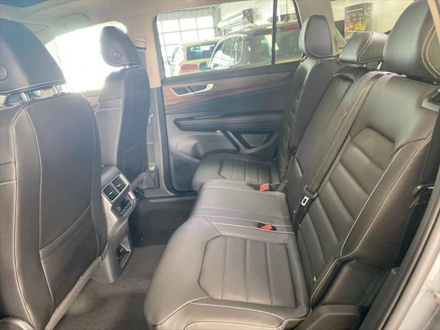 new 2025 Volkswagen Atlas car, priced at $46,714