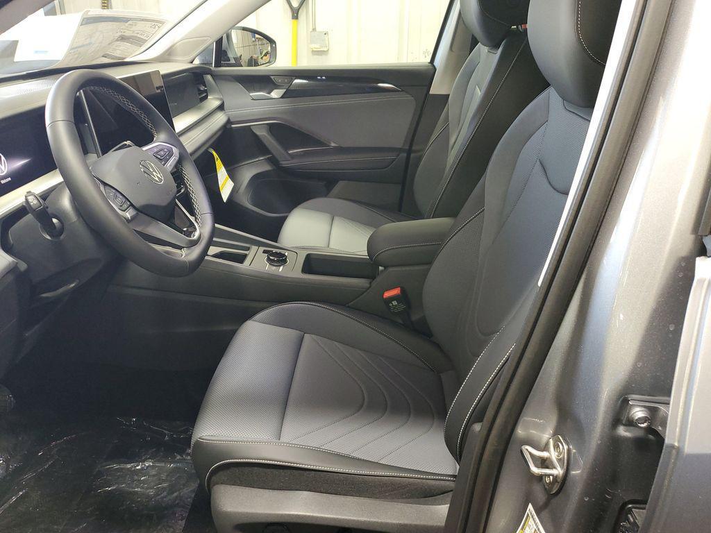 new 2025 Volkswagen Tiguan car, priced at $34,965