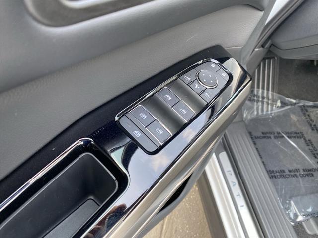 new 2025 Nissan Pathfinder car, priced at $48,752