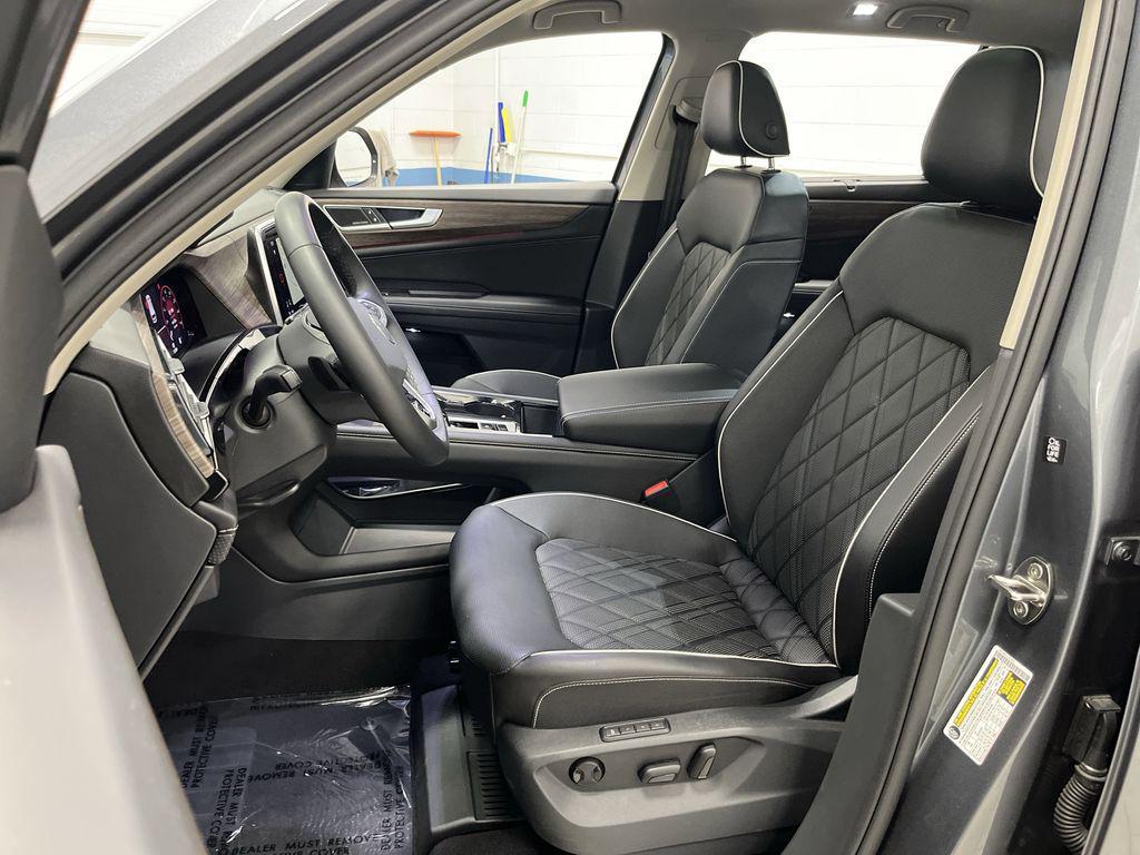 used 2024 Volkswagen Atlas car, priced at $39,171