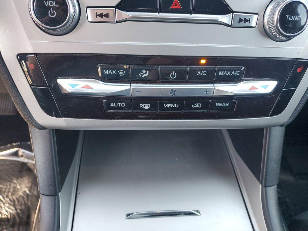 used 2022 Ford Explorer car, priced at $23,334