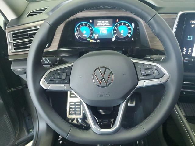 new 2025 Volkswagen Atlas car, priced at $52,053