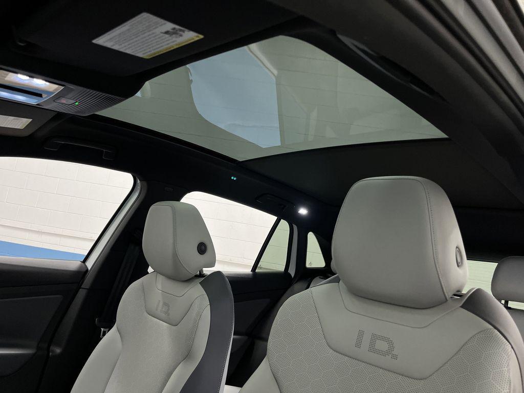 used 2021 Volkswagen ID.4 car, priced at $20,995