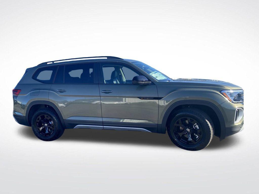 new 2025 Volkswagen Atlas car, priced at $40,800