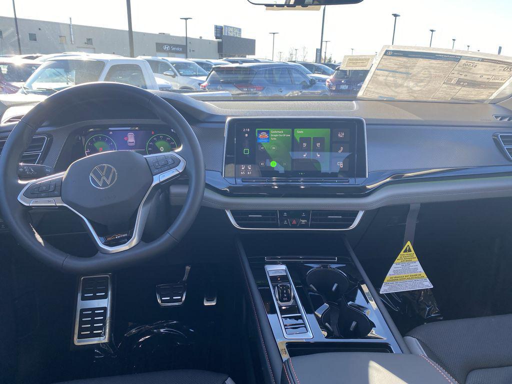 new 2025 Volkswagen Atlas car, priced at $40,800