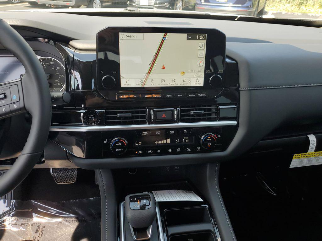 new 2025 Nissan Pathfinder car, priced at $39,015