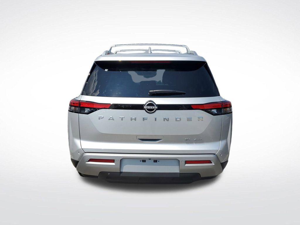 new 2025 Nissan Pathfinder car, priced at $39,015