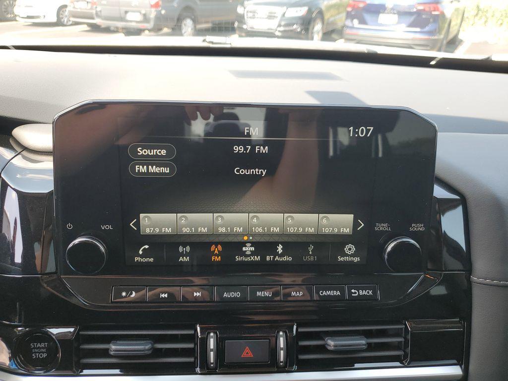 new 2025 Nissan Pathfinder car, priced at $39,015