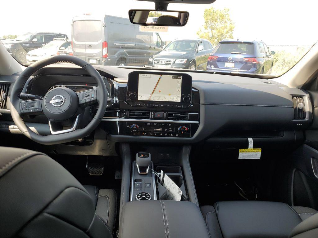 new 2025 Nissan Pathfinder car, priced at $39,015