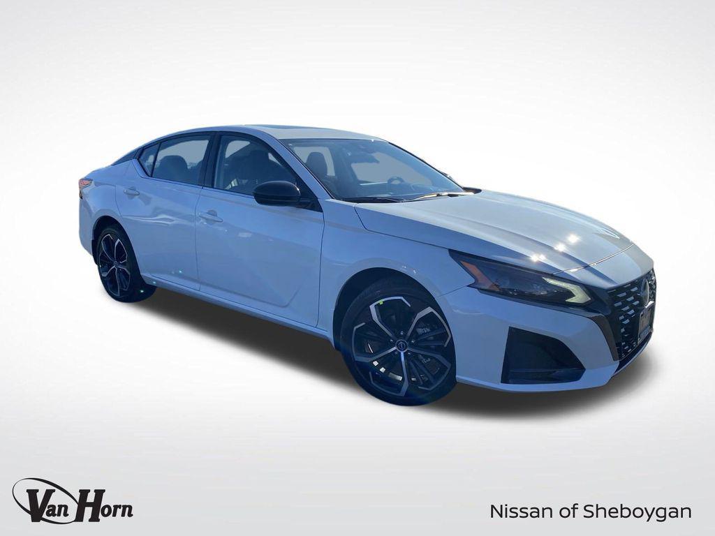 new 2025 Nissan Altima car, priced at $31,510