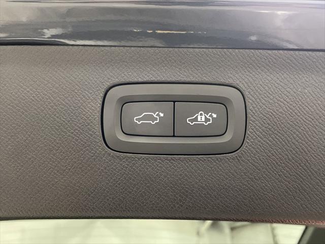 used 2022 Volvo XC90 Recharge Plug-In Hybrid car, priced at $48,495