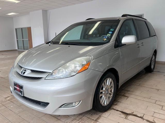 used 2008 Toyota Sienna car, priced at $7,495