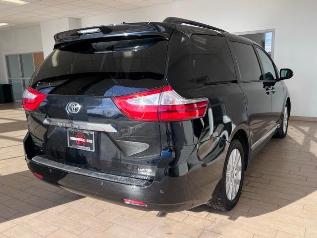 used 2017 Toyota Sienna car, priced at $26,353